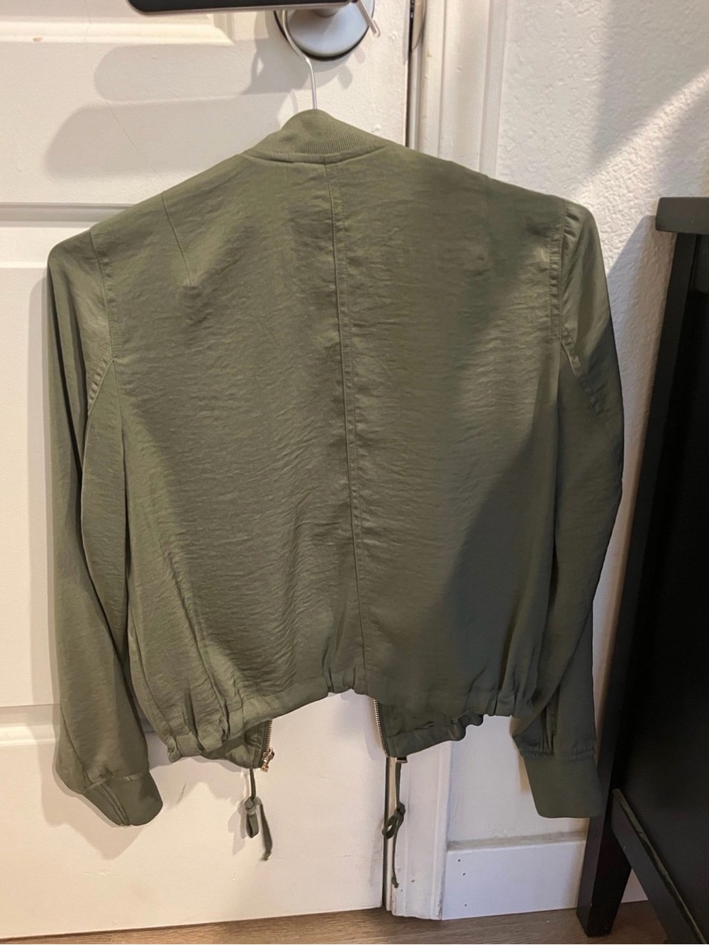 H&M lightweight green jacket - Picture 3 of 6